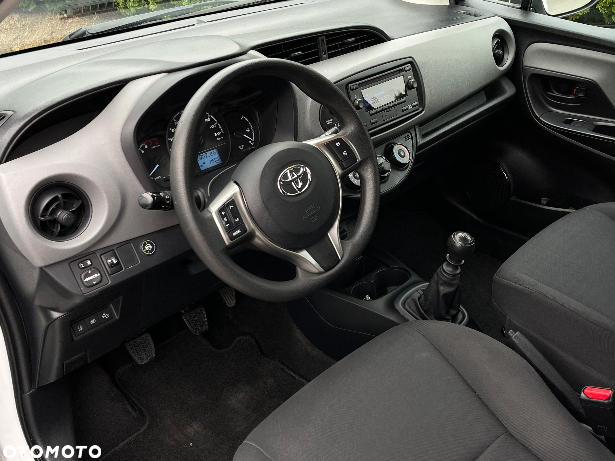 Toyota Yaris - 17