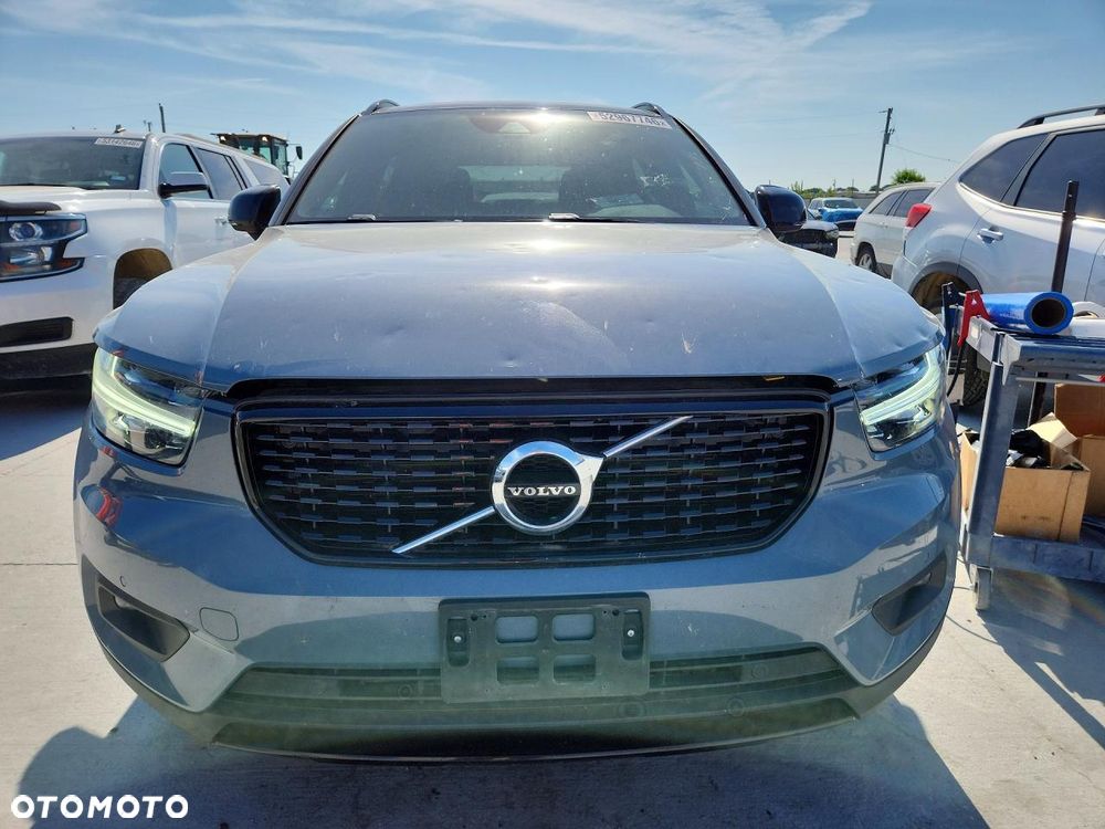 Volvo XC 40 - 5