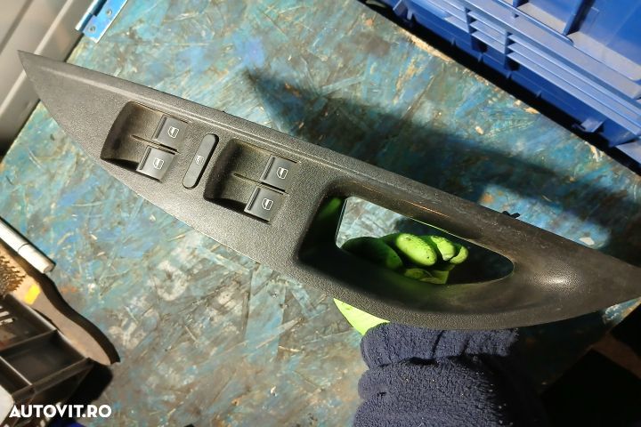 Butoane geam sofer 1K4959857A 5P1867171A 1K4959857A 5P1867171A Seat A - 3