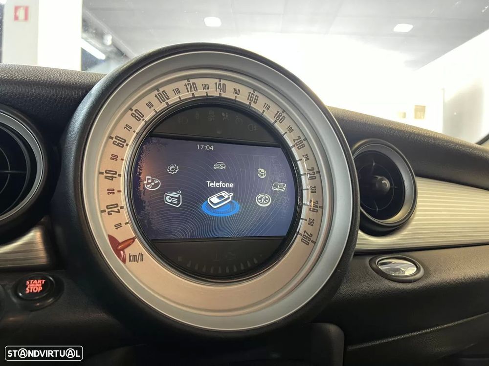 MINI 3 Portas Cooper D - 25