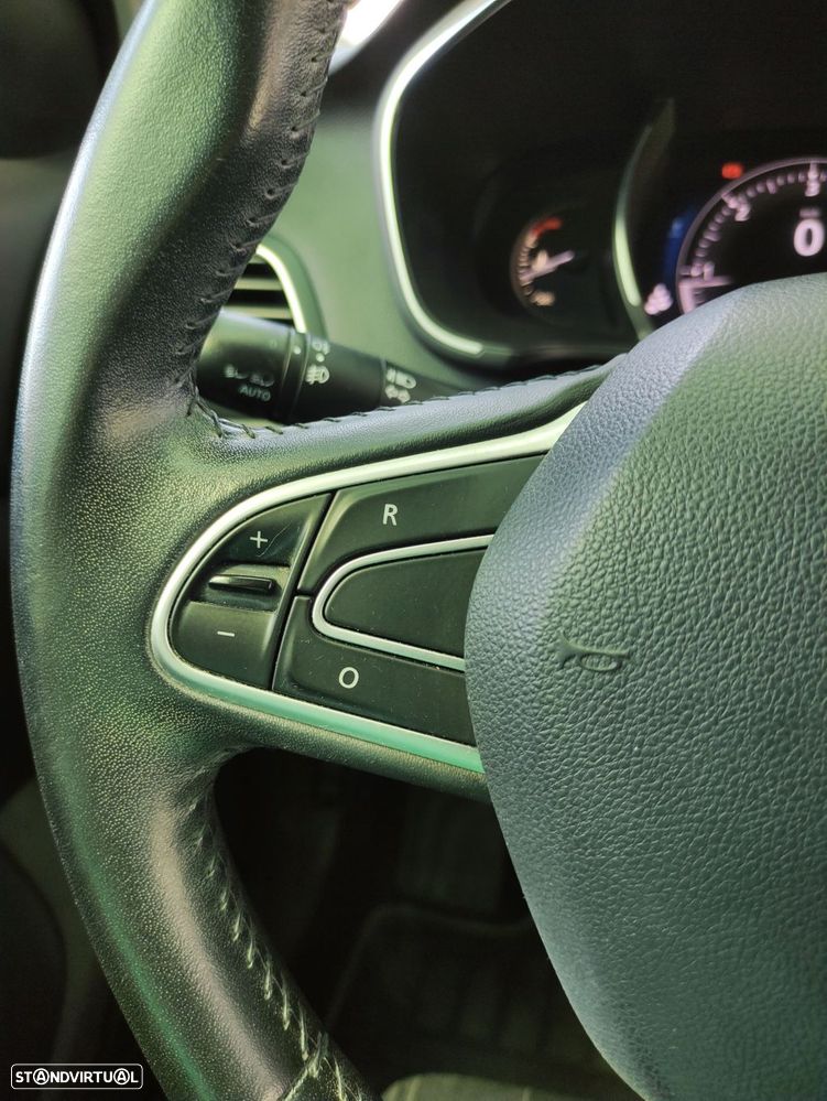 Renault Mégane 1.5 Blue dCi Limited - 15