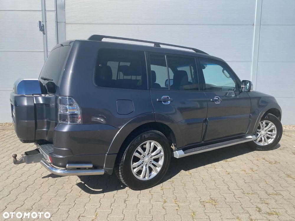Mitsubishi Pajero 3.2 DID Instyle - 10
