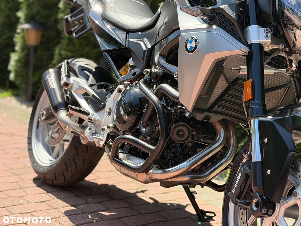 BMW F - 13
