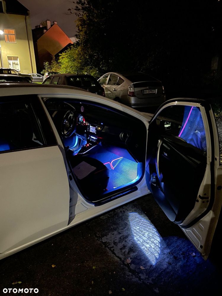 Toyota Auris 1.8 HSD Luna - 13