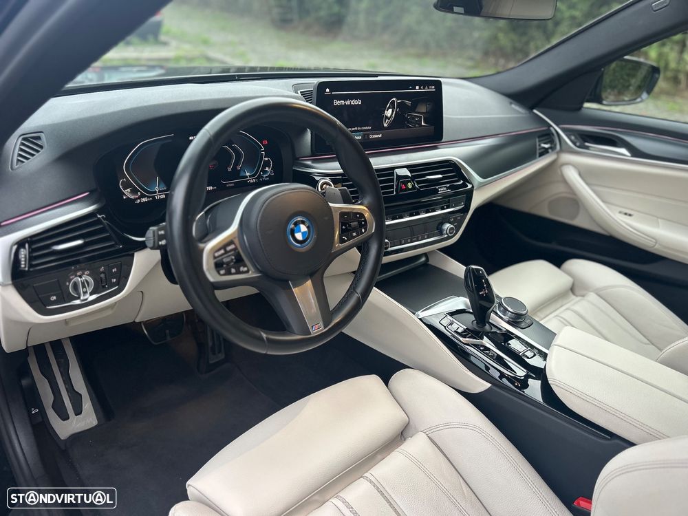 BMW 530 e Pack Desportivo M - 19