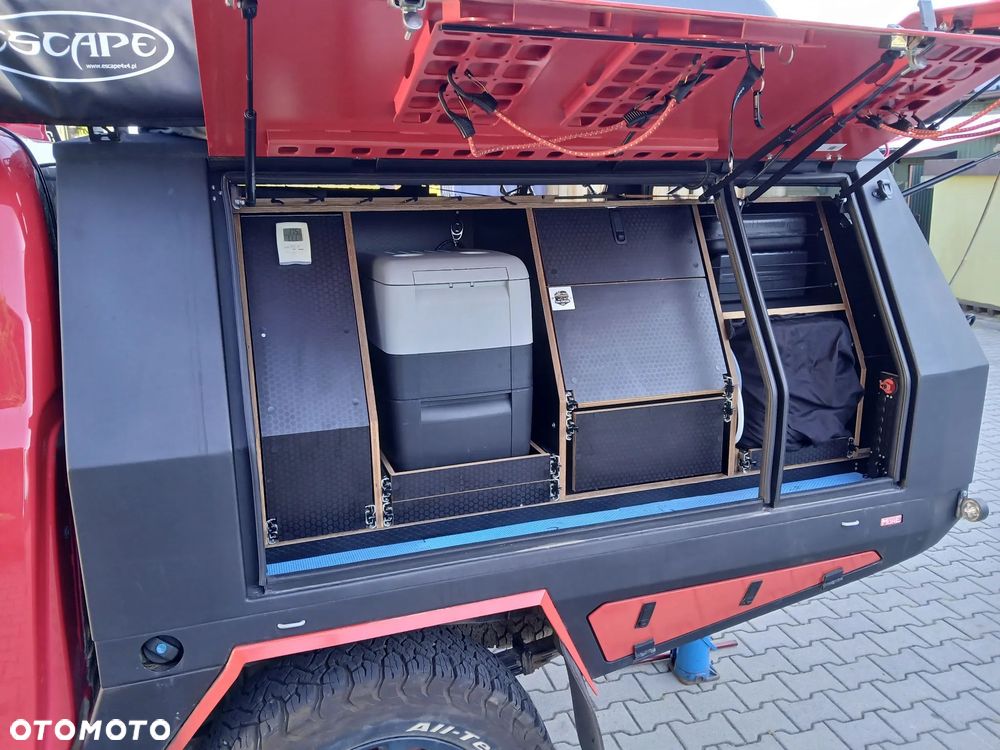 Toyota Hilux 2.8 D-4D mHEV Double Cab Invincible 4x4 - 9