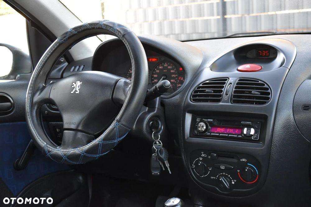 Peugeot 206 1.1 Color-Line - 19