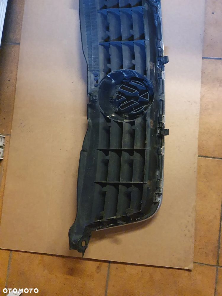 GRILL ATRAPA VW PASSAT B5 FL LIFT - 4