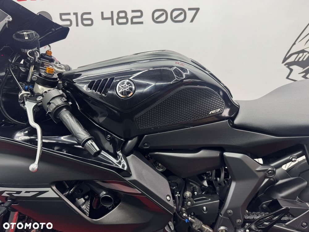 Yamaha R7 - 13
