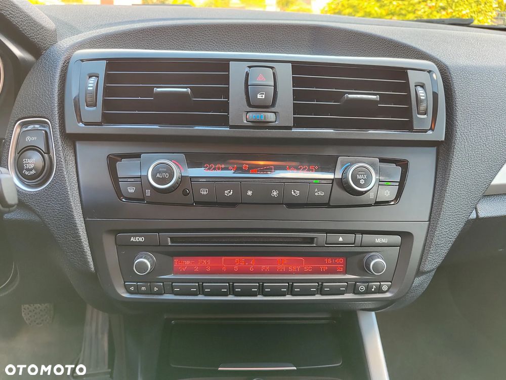 BMW Seria 1 116d Sport Line - 26