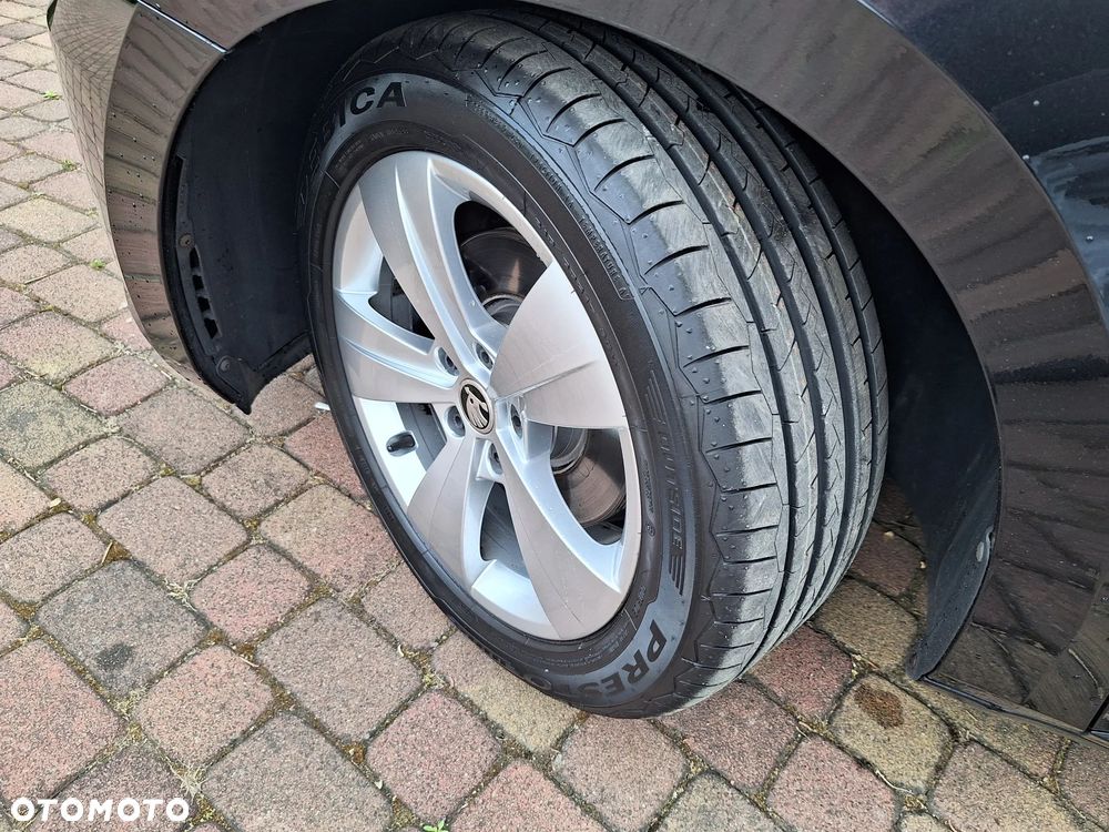 Skoda Superb 2.0 TDI DSG L&K - 38