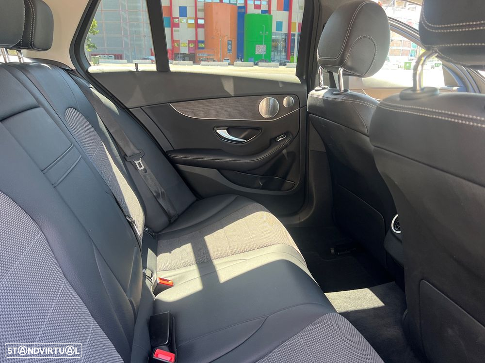 Mercedes-Benz C 300 e Avantgarde - 16