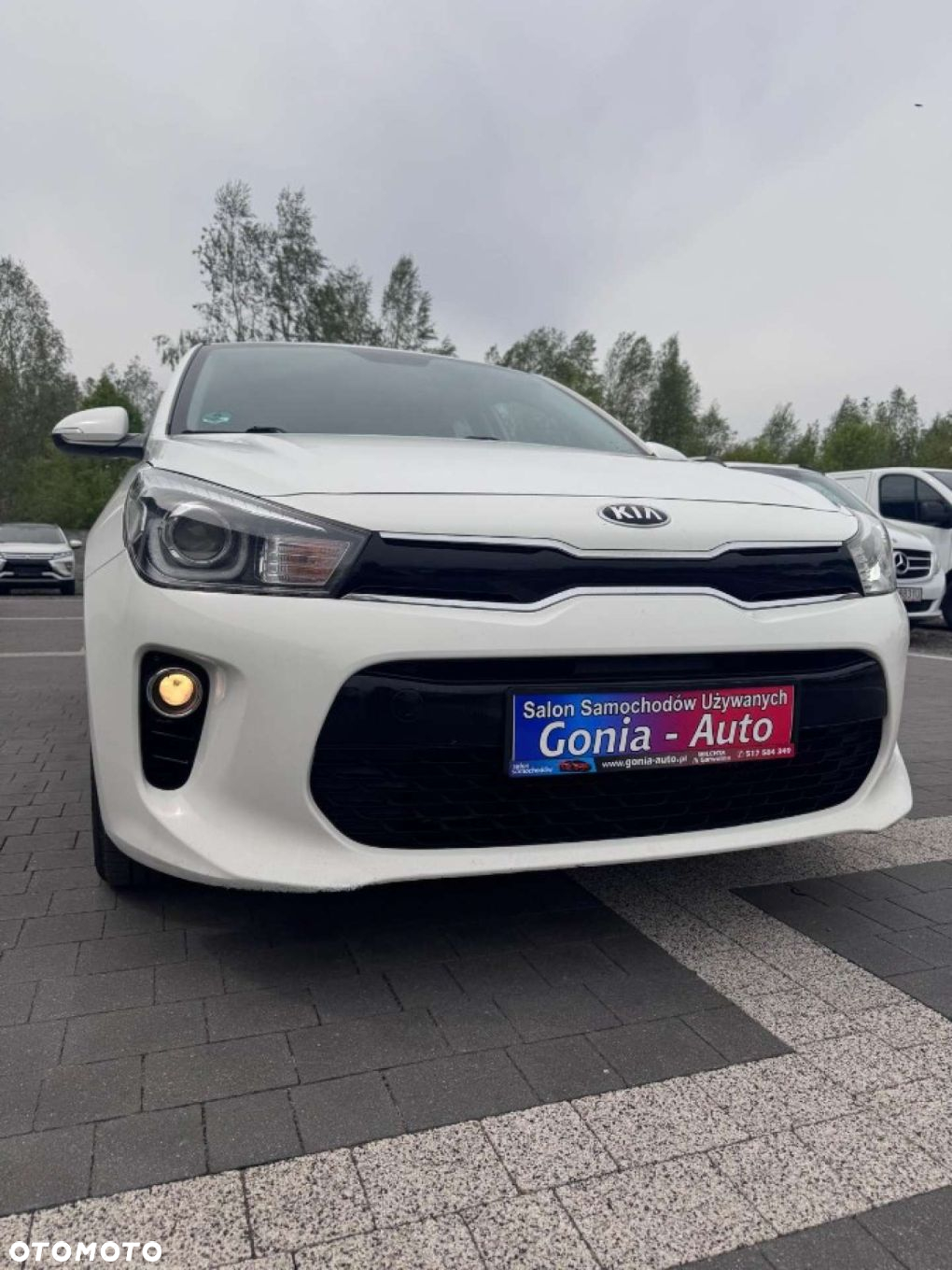Kia Rio - 12