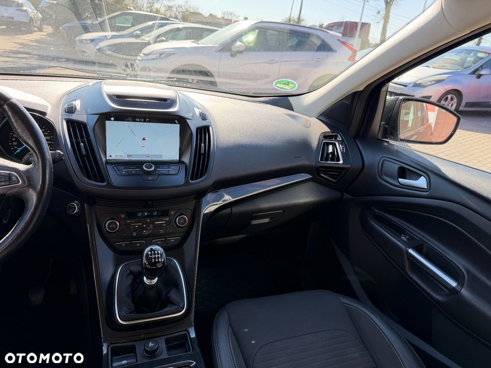 Ford Kuga 2.0 TDCi 4x2 Titanium - 17