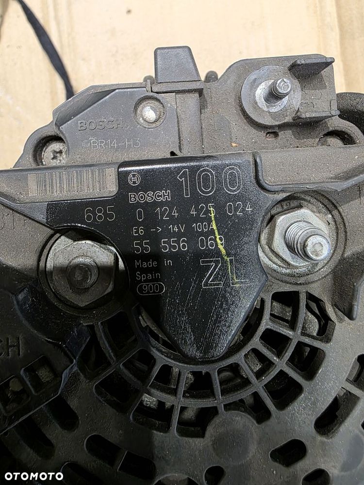 OPEL ASTRA H CORSA D MERIVA 1.4 16V ALTERNATOR 55556069 - 2