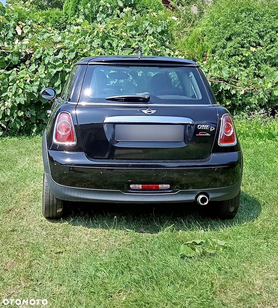 MINI ONE D - 6