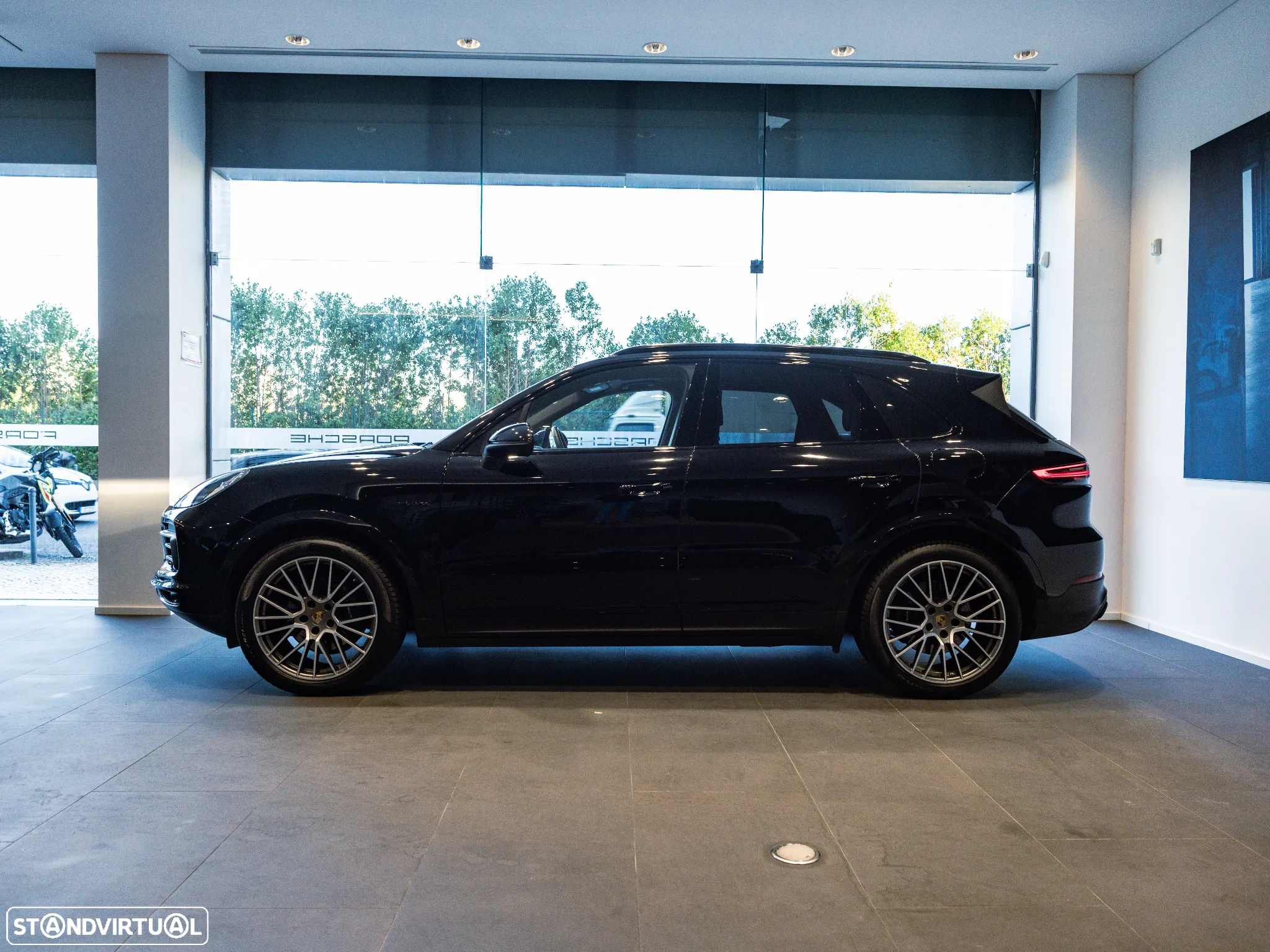 Porsche Cayenne E-Hybrid Platinum Edition - 3