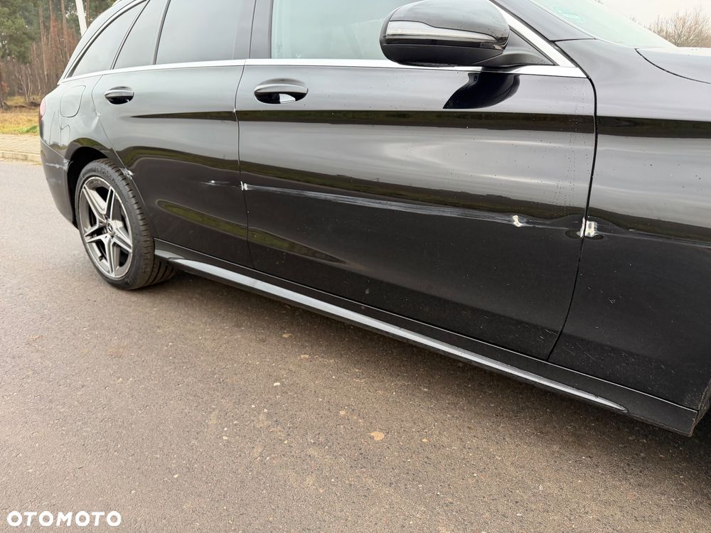 Mercedes-Benz Klasa C 220 d 4Matic 9G-TRONIC AMG Line - 22