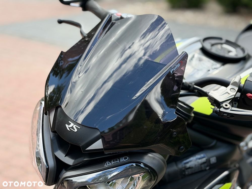 Triumph Street Triple - 25