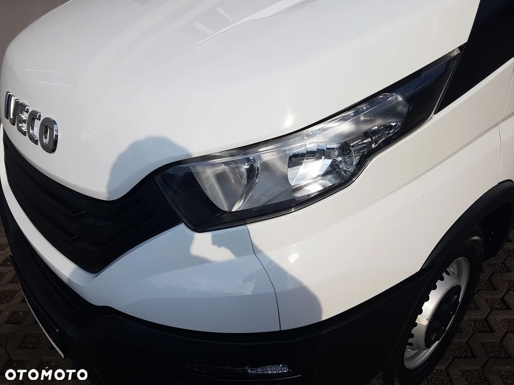 Iveco DAILY WINDA 8EP 4,29x2,23x2,23 KLIMA 35S16 MANUAL 6-BIEGÓW 3,0 160 KM KRAJOWY - 34