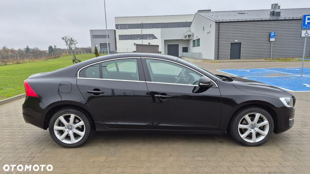 Volvo S60 D3 Drive-E Summum - 4