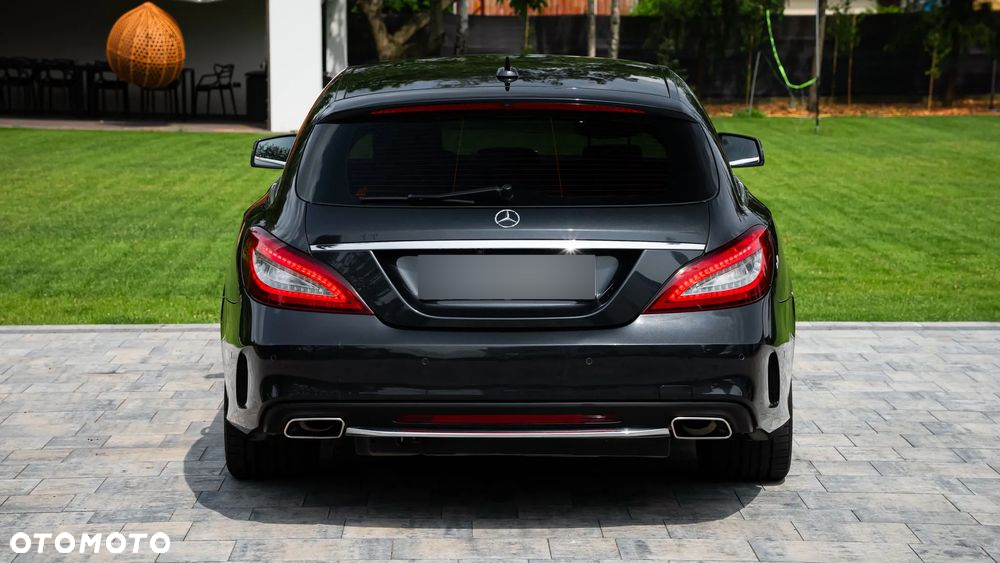 Mercedes-Benz CLS - 11