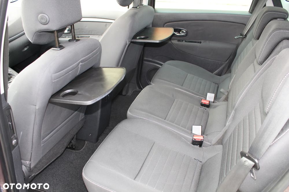 Renault Scenic - 16