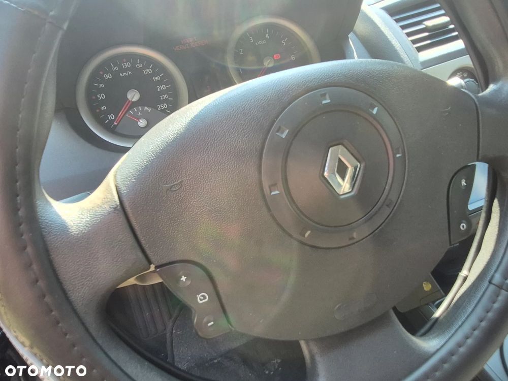 Renault Megane 2.0 16V Privilege - 15