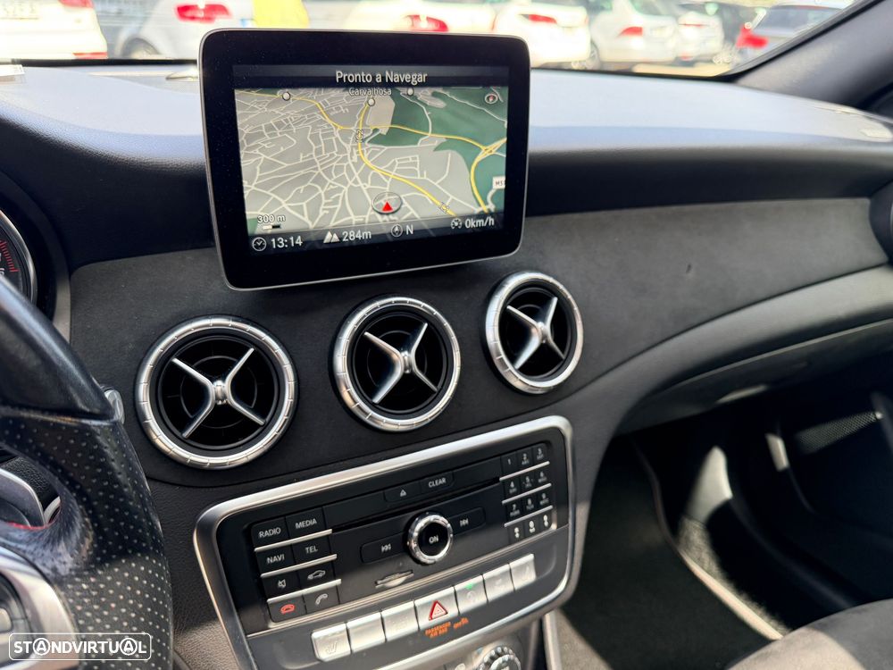 Mercedes-Benz CLA 200 d Shooting Brake AMG Line Aut. - 12