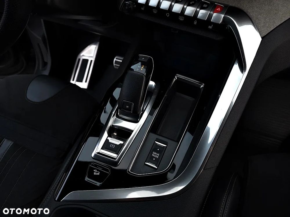 Peugeot 3008 BlueHDi 130 Stop & Start EAT8 GT - 30