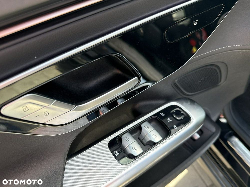 Mercedes-Benz EQE 350+ 90.5kWh - 12