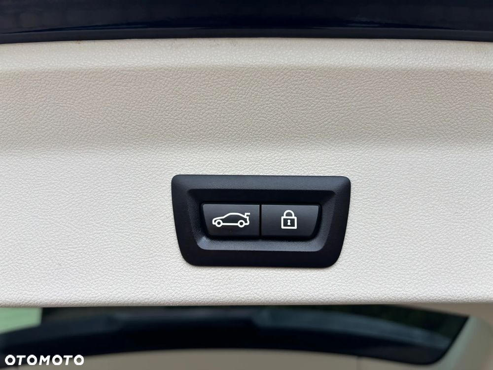 BMW X3 xDrive20d - 19