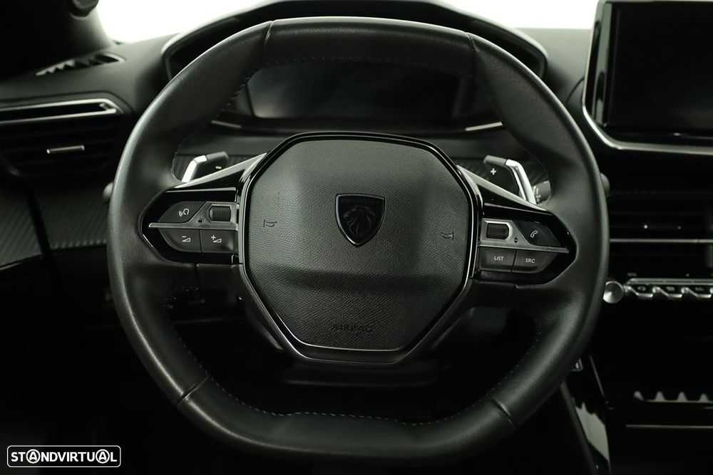 Peugeot 2008 1.2 PureTech Allure EAT8 - 15