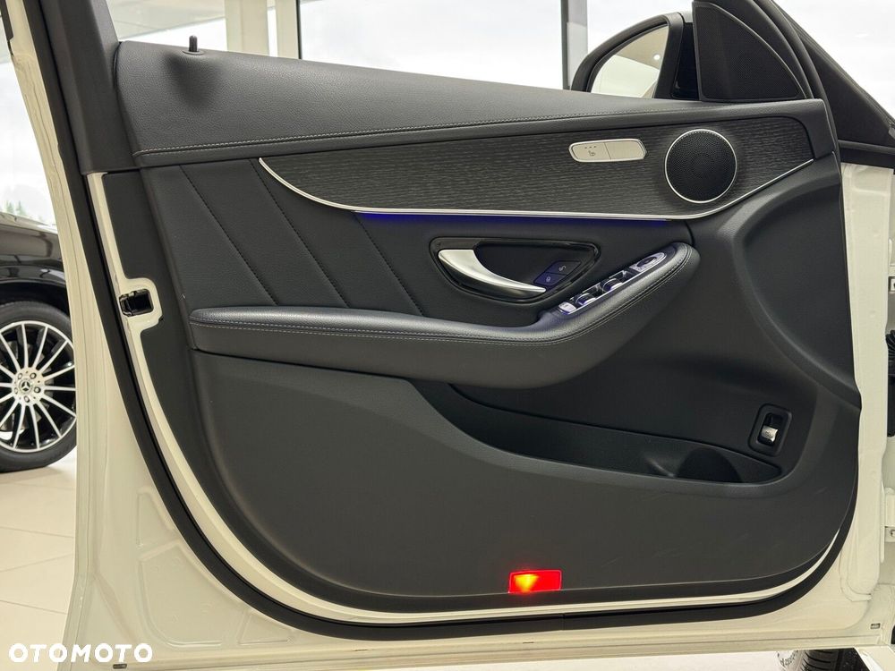 Mercedes-Benz Klasa C - 12