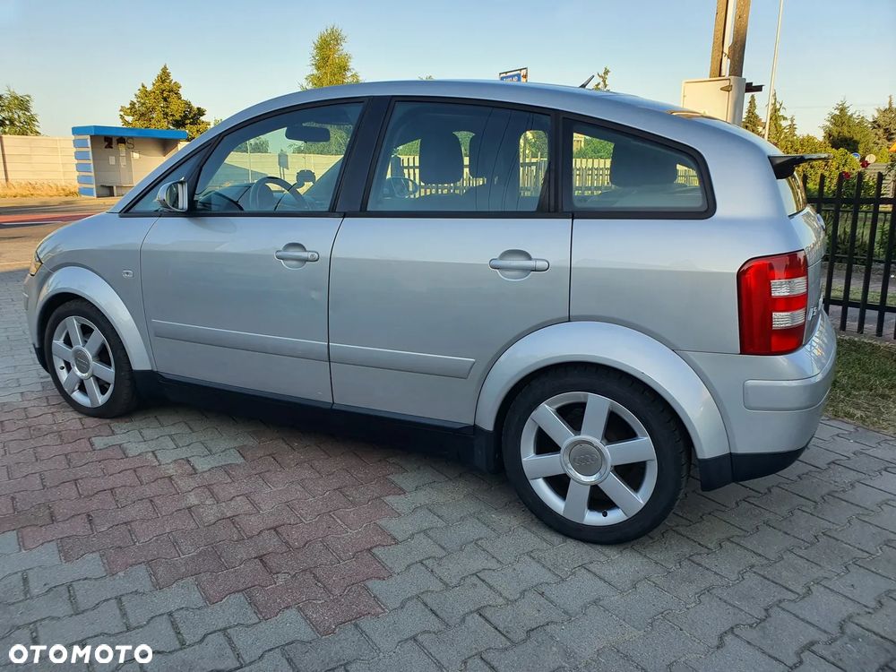 Audi A2 1.4 - 9