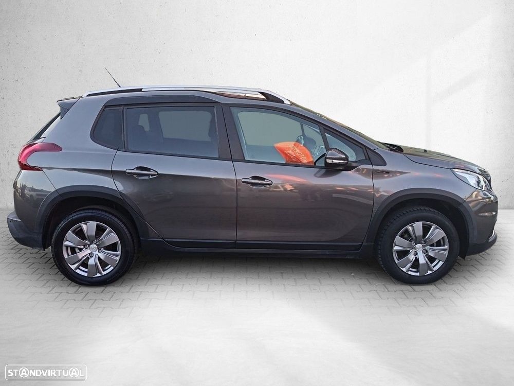 Peugeot 2008 1.2 PureTech Style - 4