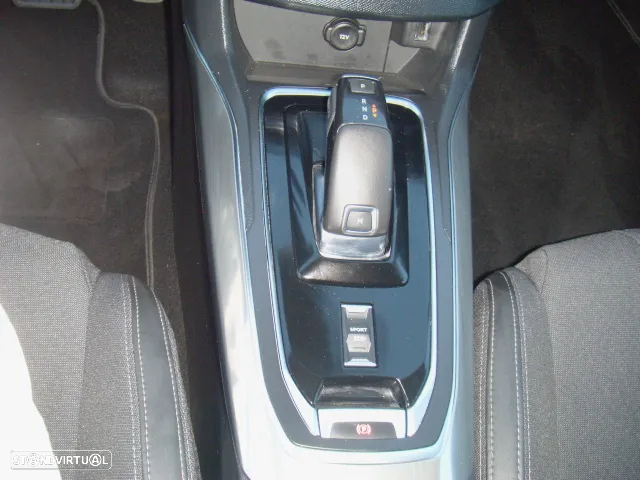 Peugeot 308 SW 1.2 PureTech Allure Pack EAT8 - 19