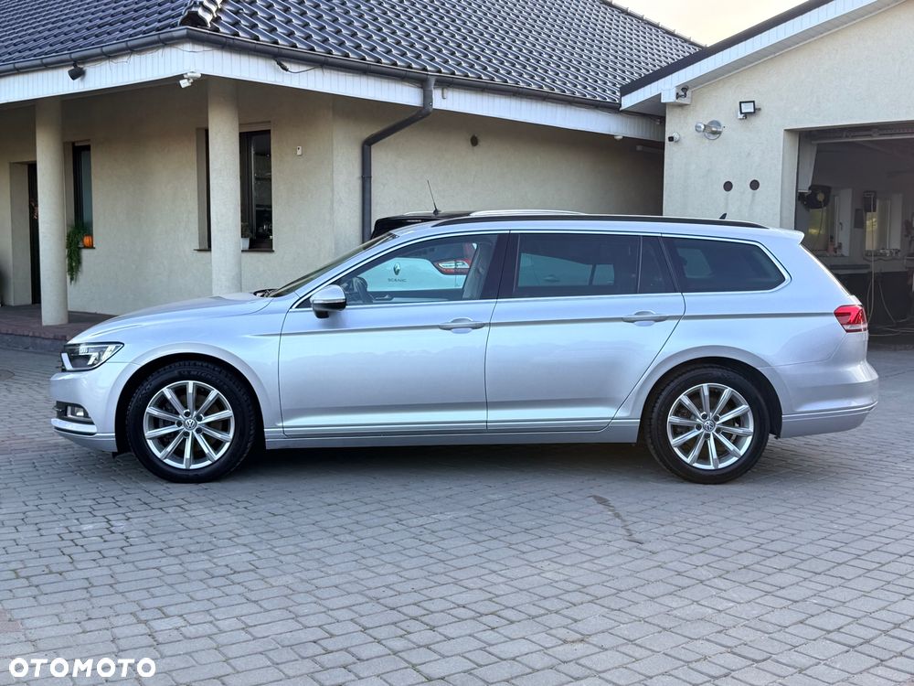 Volkswagen Passat - 11