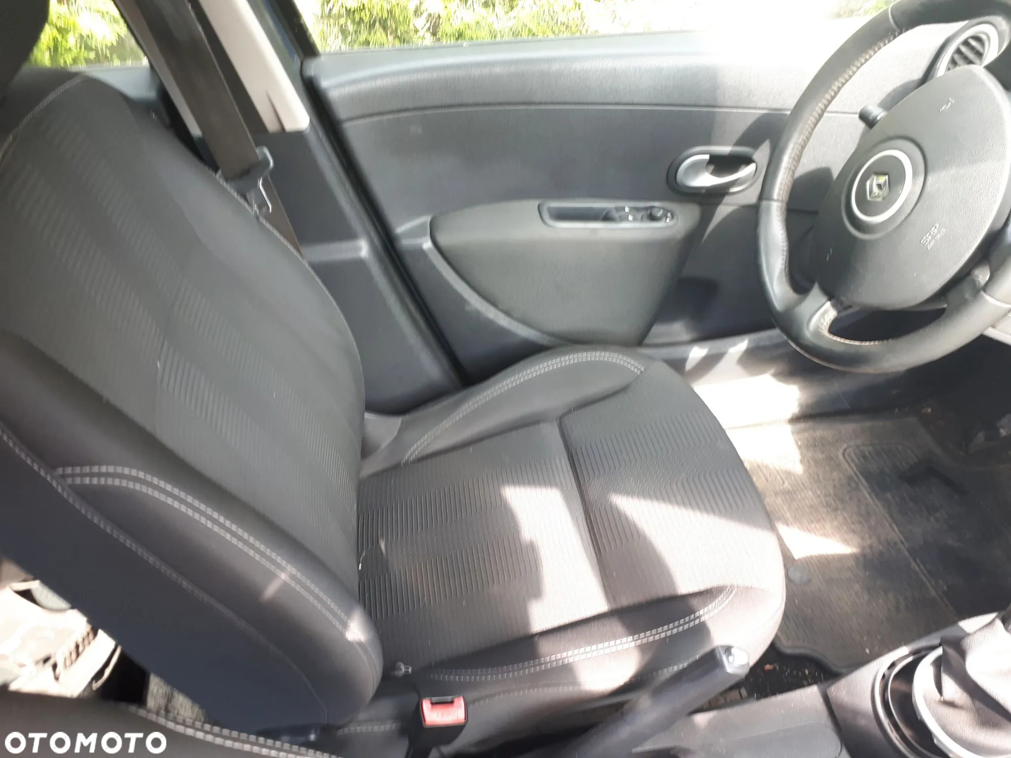 RENAULT CLIO III LIFT 09-12 1.2 16V TCE LAMPA TYŁ TYLNA PRAWA LEWA - 19