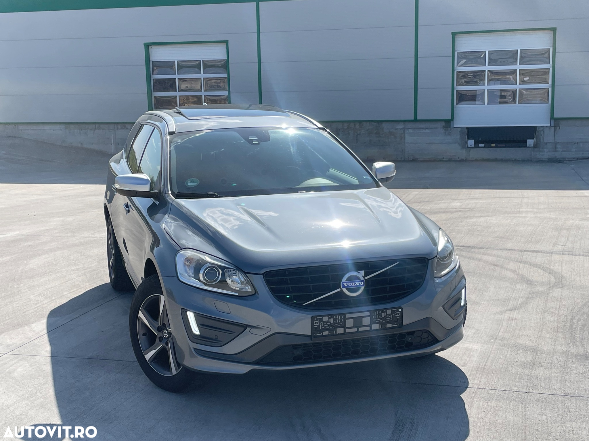 Volvo XC 60 D4 AWD R-Design - 8