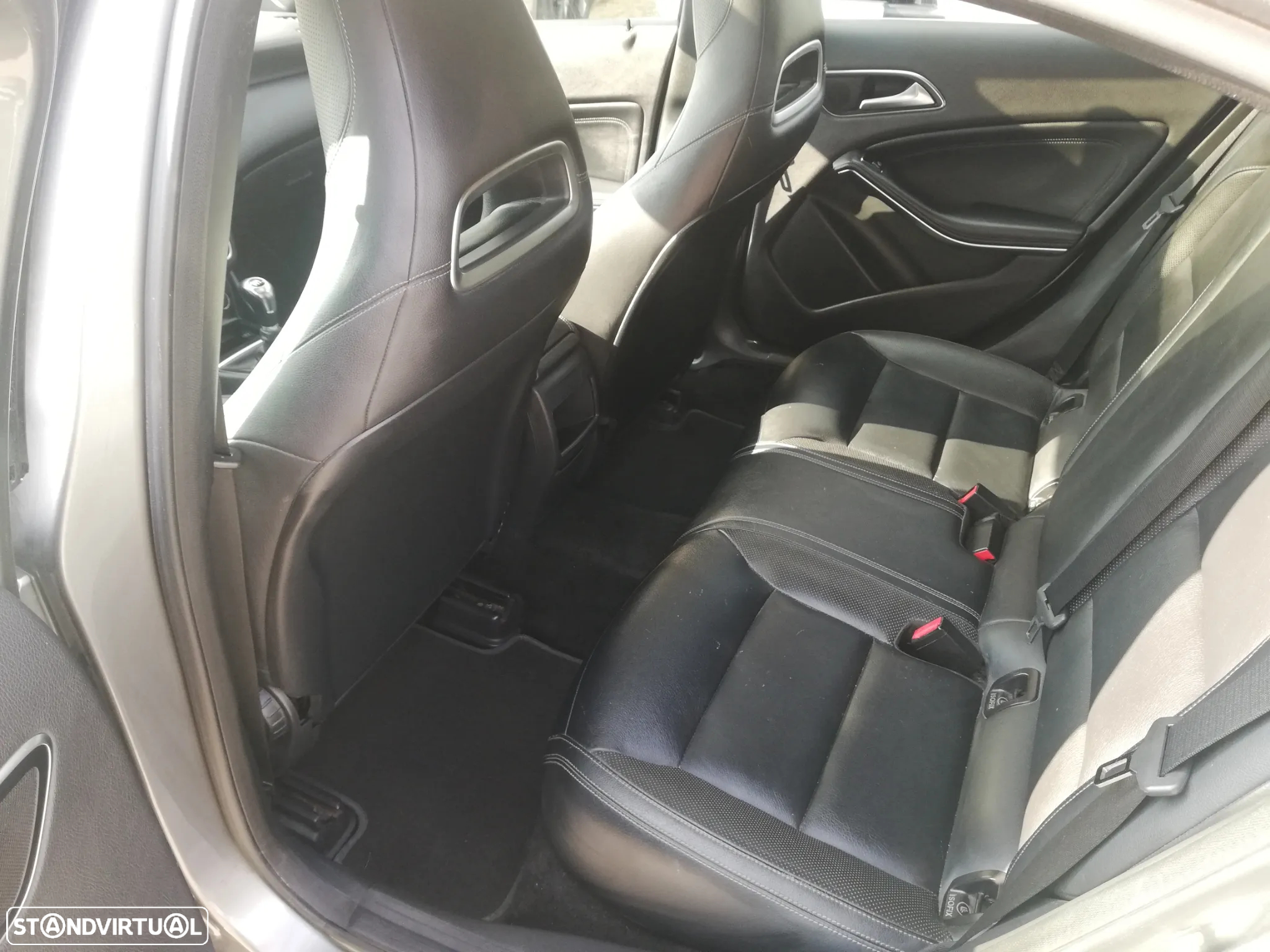 Mercedes-Benz A 180 CDI (BlueEFFICIENCY) Urban - 11