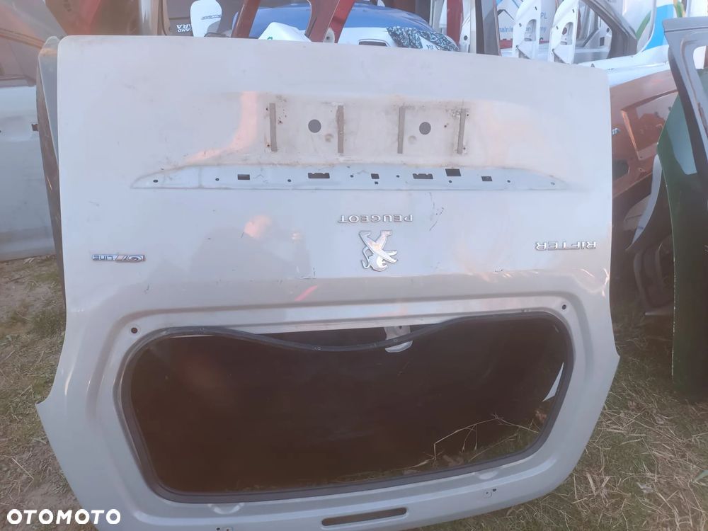 BERLINGO PARTNER IV rifter combo e 18- klapa tylna tył - 2