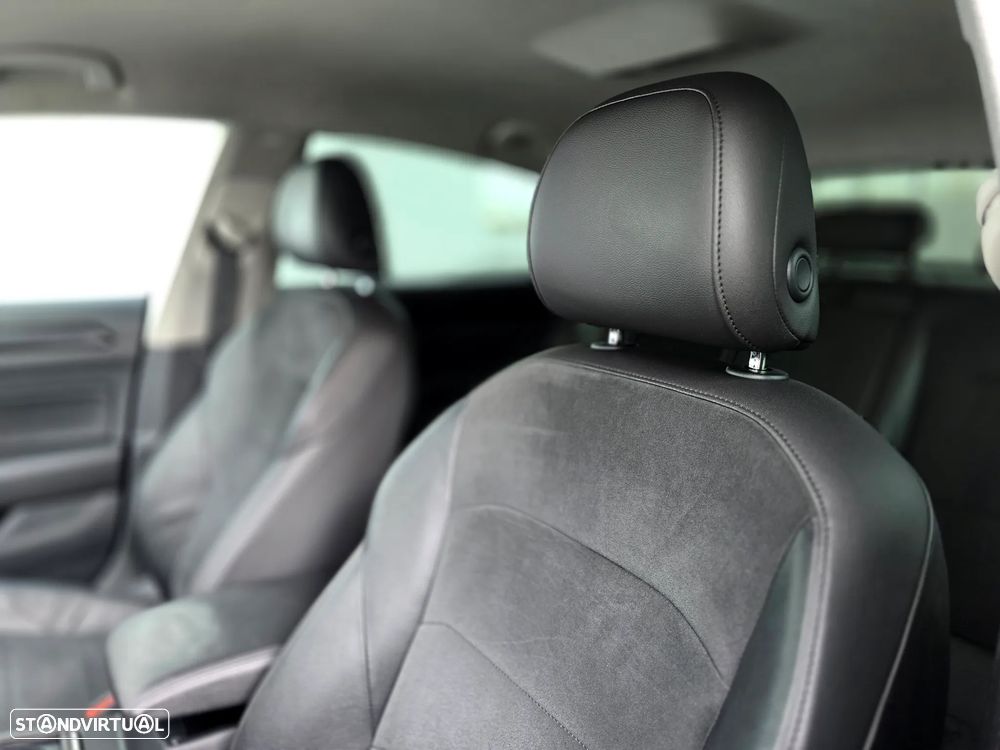 VW Arteon 2.0 TDI Elegance DSG - 24