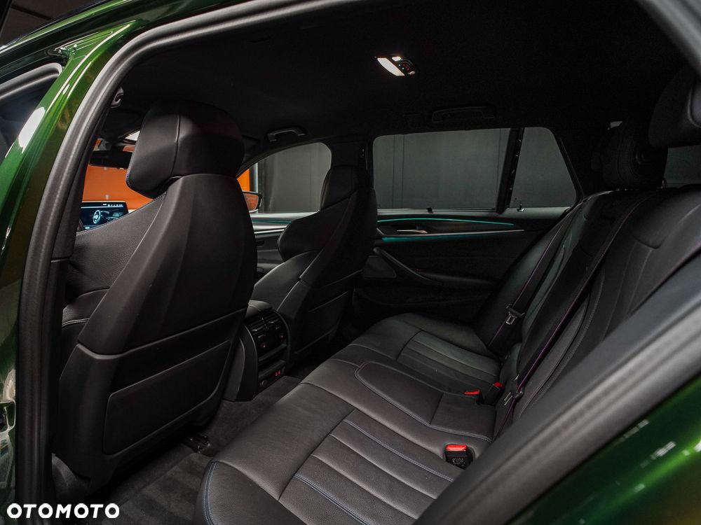 BMW Seria 5 - 24
