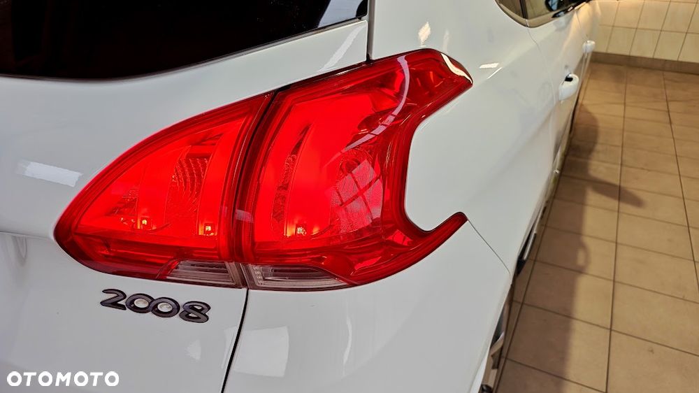 Peugeot 2008 1.6 BlueHDi Allure - 15