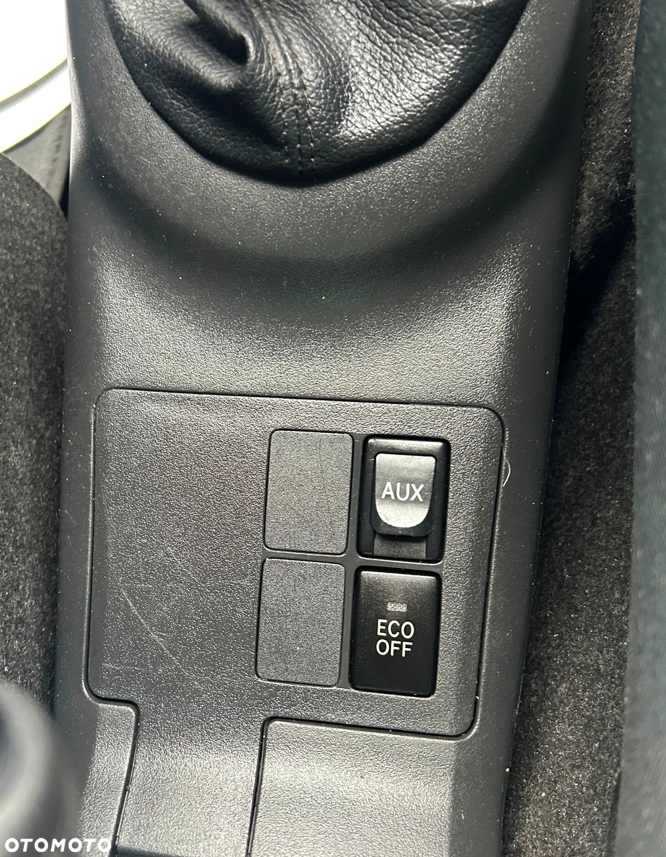 Toyota Yaris - 13