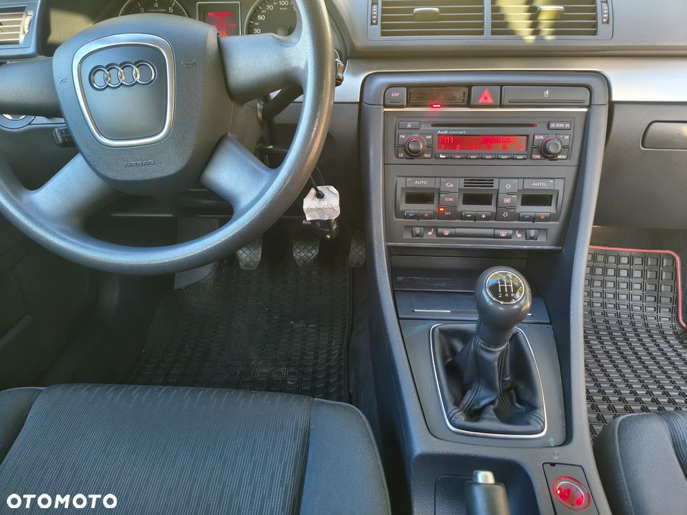 Audi A4 Avant 1.8 T - 14