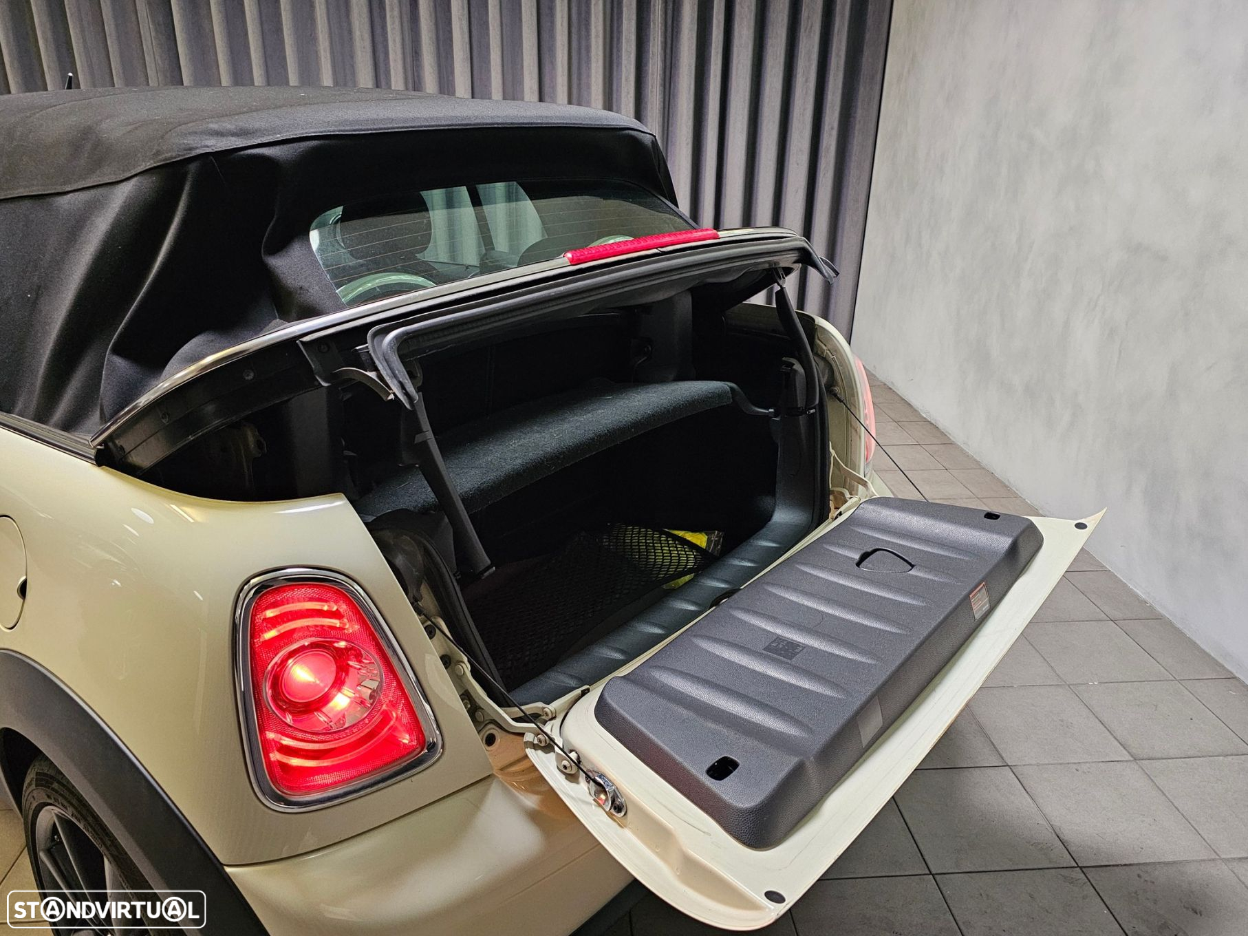 MINI Cabrio Cooper D - 29