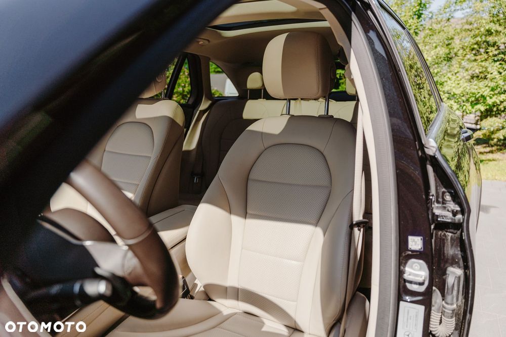 Mercedes-Benz GLC 300 4-Matic - 8