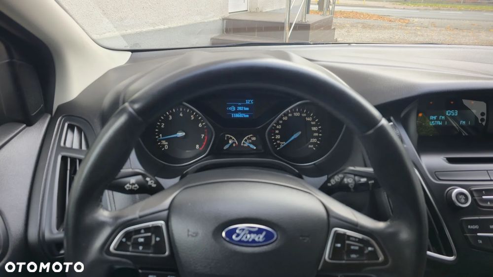 Ford Focus 1.6 SYNC Edition - 19